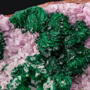 Malachite on Cobaltian Calcite