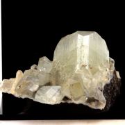 Apophyllite + Stilbite. 996.0 ct.