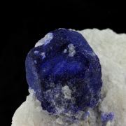 Lazurite. 1092.0 ct.