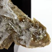 Siderite, Quartz, Pyrite.