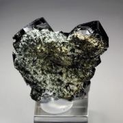 GARNET var. ANDRADITE var. MELANITE