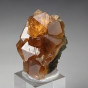 gem GARNET var. GROSSULAR