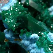 Dioptase on Plancheite