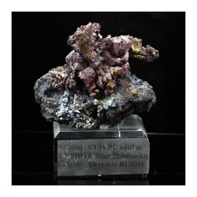 Native copper + Cuprite.