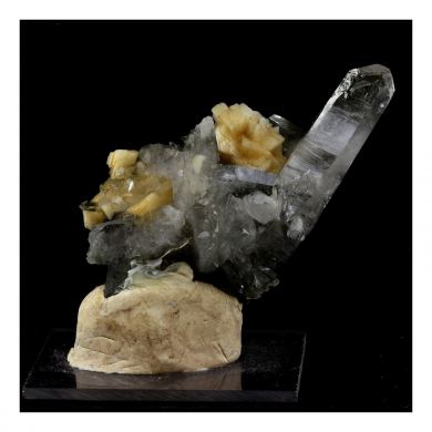 Quartz, Chlorite, Adularia. 291.35 ct.