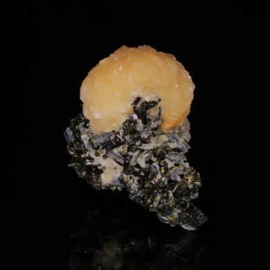 STELLERITE on EPIDOTE - Kayes, Mali