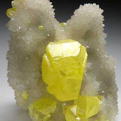 Sulfur on Aragonite