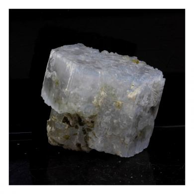 Alkali-beryl. 84.5 ct.