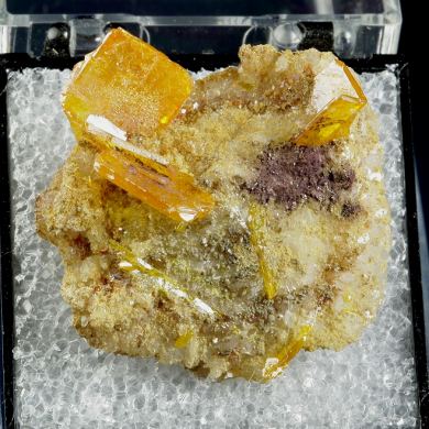 Wulfenite