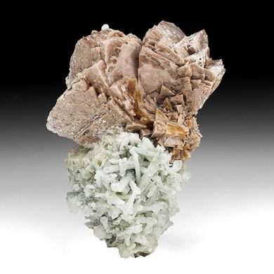 Genthelvite with Quartz, Calcite