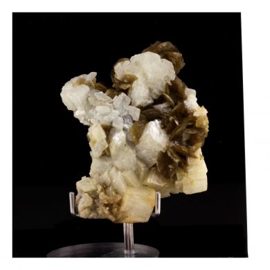 Dolomite + Siderite. 227.0 ct.