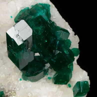 Dioptase on Calcite