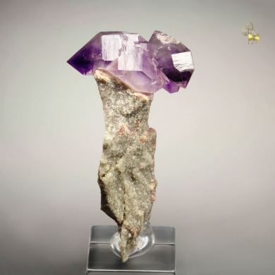 bi-terminated QUARTZ var. AMETHYST