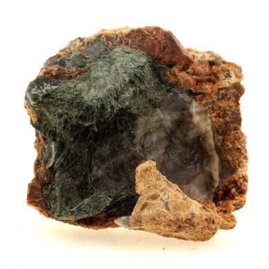 Garnet Grossular-Andradite.