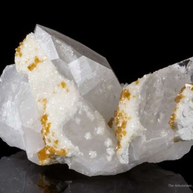 Scheelite, Dolomite, Quartz