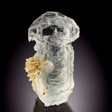 Beryl var. Aquamarine (unusual termination)