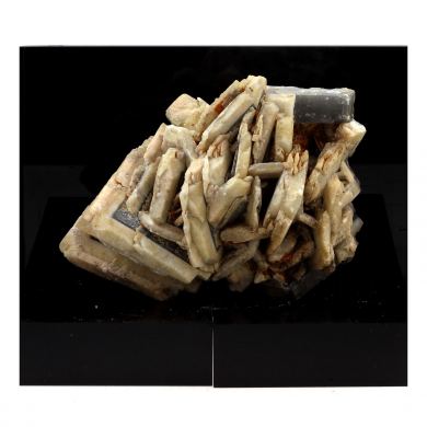 Baryte. 3305.0 ct.