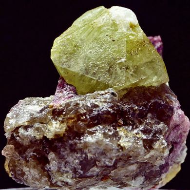 Rhodizite, tourmaline BIG XTL