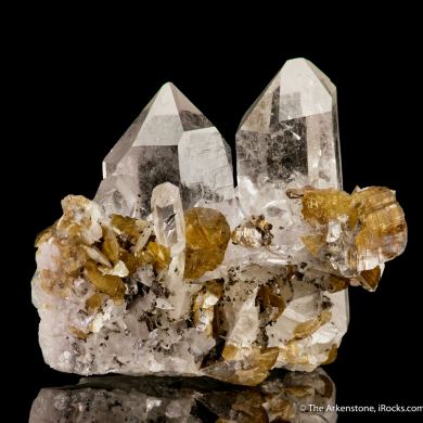 Siderite on Quartz, with Cubanite & Pyrrhotite