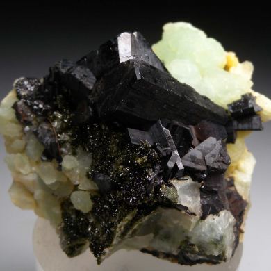 Babingtonite with Prehnite