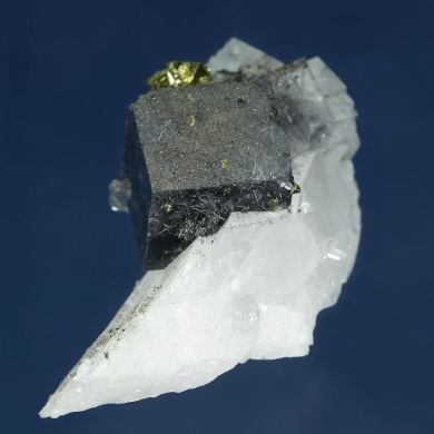 Fluorite (Jamesonite inclusions) with Chalcopyrite on Quartz