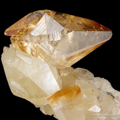 Calcite on Calcite matrix