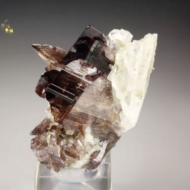 gem AXINITE-Fe, QUARTZ