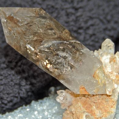 Quartz var: Smokey