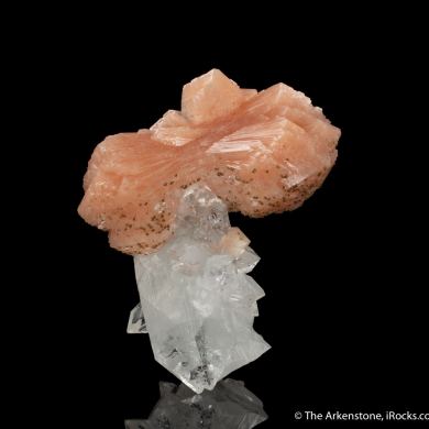 Stilbite on Fluorapophyllite