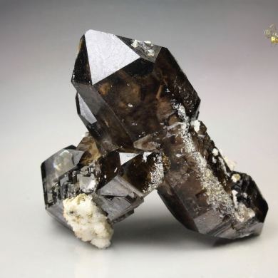 bi-terminated QUARTZ var. SMOKY