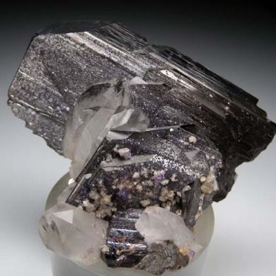 Ferberite with Quartz