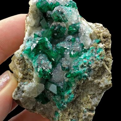 Dioptase, calcite, quartz