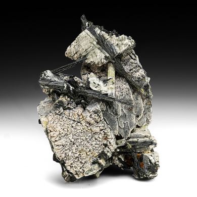 Chlorapatite with Ferro-actinolite, Microcline