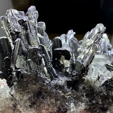 Ferberite, quartz, muscovite