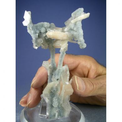 Stilbite, Chalcedony