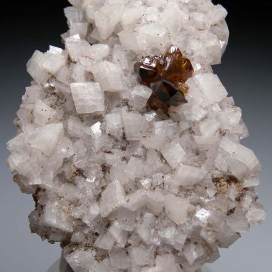 Sphalerite on Dolomite