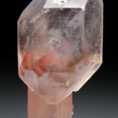 Quartz scepter with Hematite