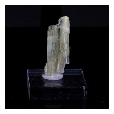 Clinozoisite. 15.74 ct.