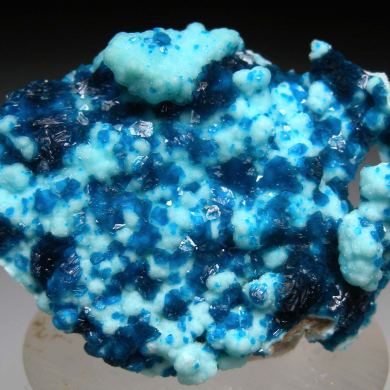 Veszelyite on Hemimorphite