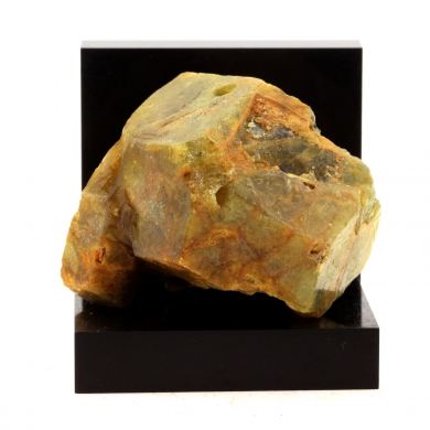 Andradite-Grossular Garnet.