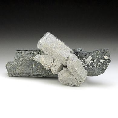 Hydroxylapatite with Hornblende