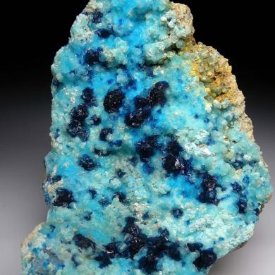 Veszelyite on Hemimorphite