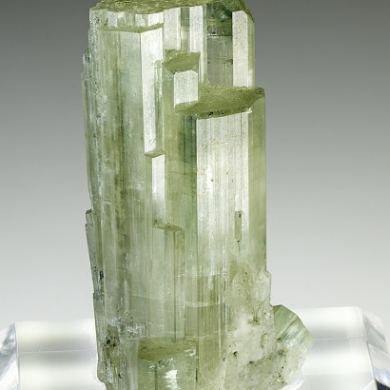 Fluorapatite (repaired)