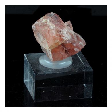 Fluorite. 56.91 ct.