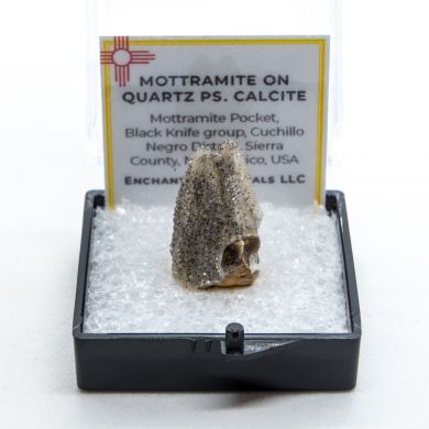 Mottramite on Quartz ps. Calcite