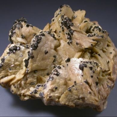 Siderite with Sphalerite