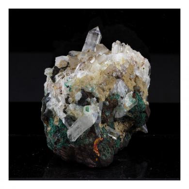 Chalcopyrite + Quartz. 450.0 ct.