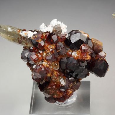 gemmy GARNET var. SPESSARTINE, QUARTZ var. SMOKY