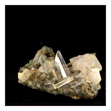 Quartz + Calcite. 335.5 ct.