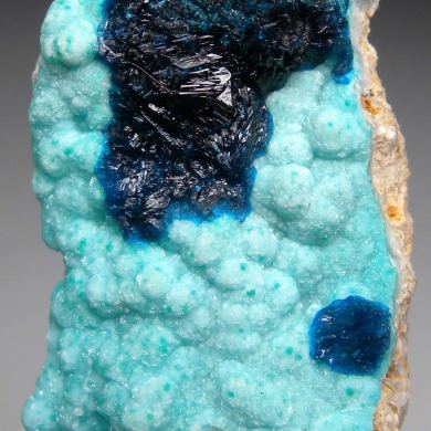 Veszelyite on Hemimorphite